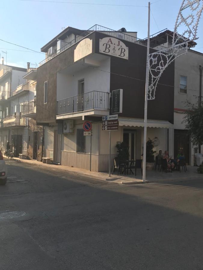 A.J. B&B Lesina Bagian luar foto