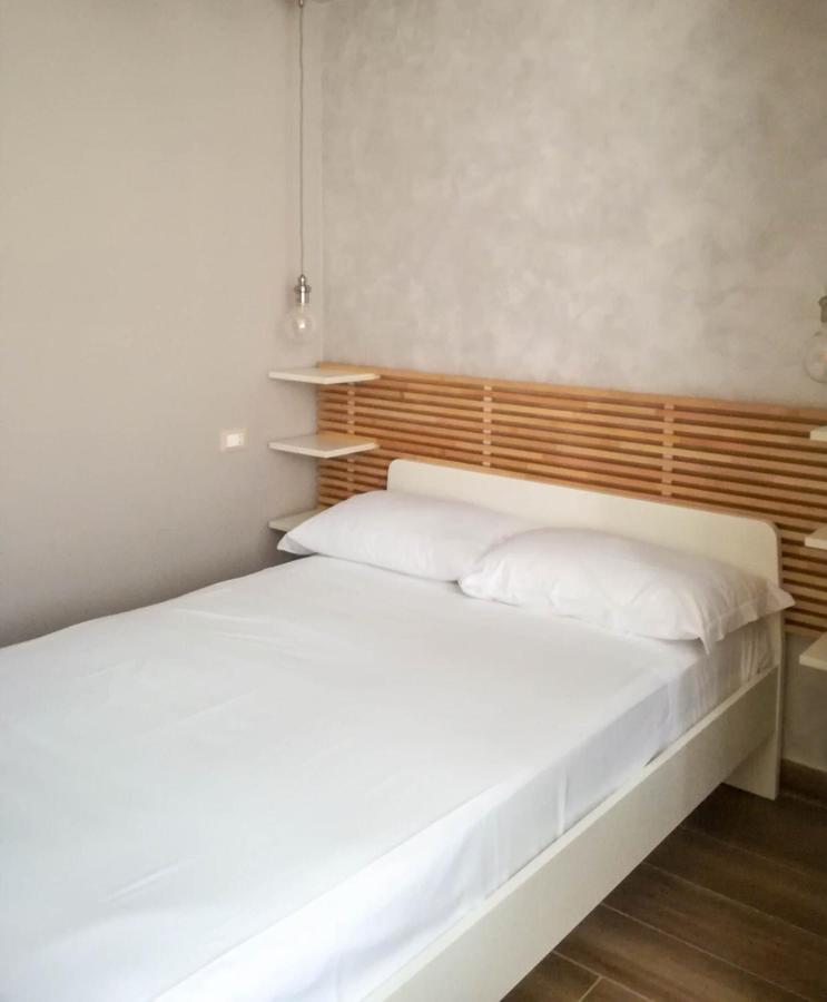 A.J. B&B Lesina Bagian luar foto